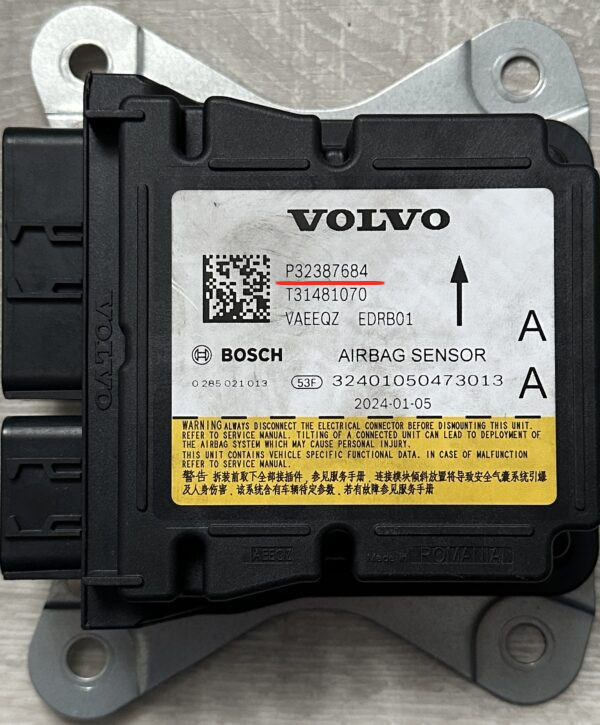 Moduł SRS Volvo z etykietą numeru katalogowego